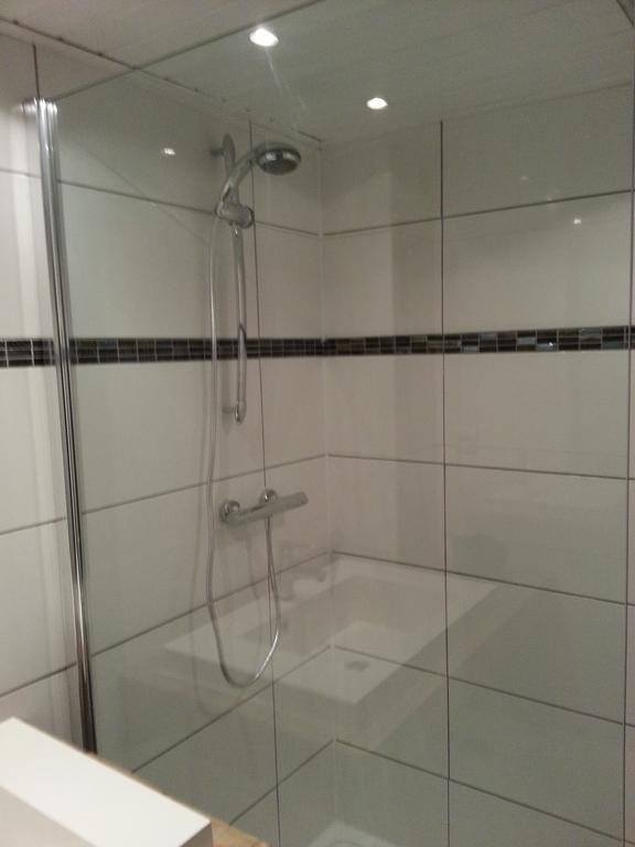 Pension Rosenheim Treffen Habitación foto